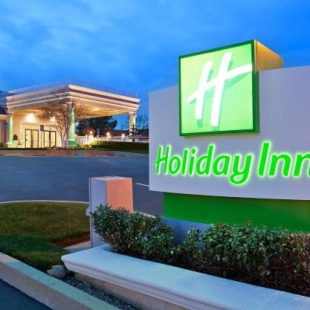 Фотография гостиницы Holiday Inn Redding, an IHG Hotel