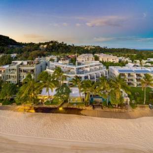 Фотографии гостиницы 
            On The Beach Noosa Resort