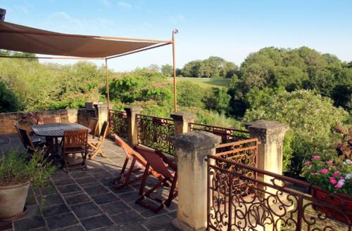 Фотография гостевого дома Maison de 4 chambres avec piscine partagee et jardin amenage a Saint Cybranet