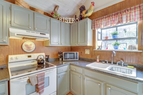 Фотография гостевого дома Along the River Cottage