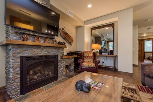 Фотография гостевого дома Mammoth Reservations