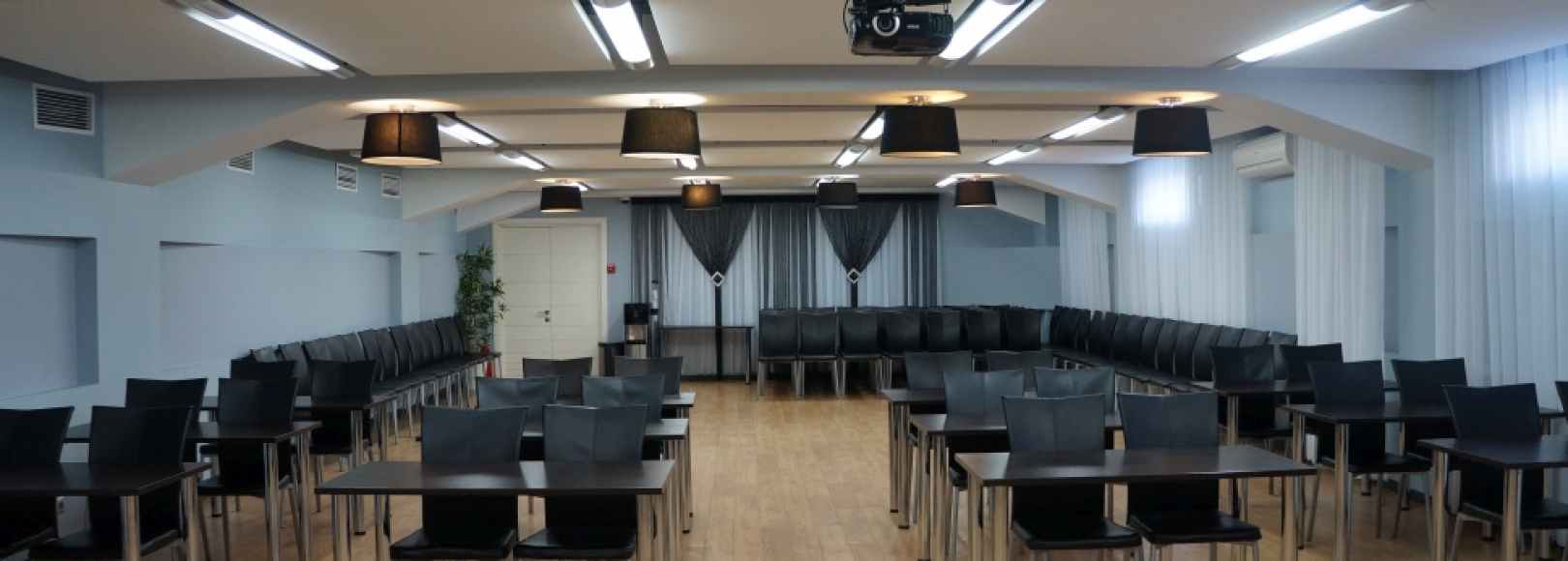 Фотография конференц-зала Олимп