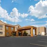 Фотография гостиницы Quality Inn West Memphis I-40