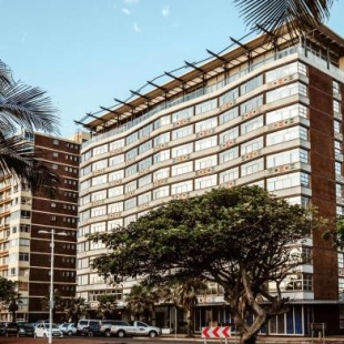 Фотография гостиницы Belaire Suites Hotel