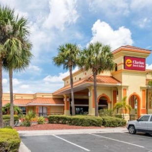 Фотография гостиницы Clarion Inn & Suites Kissimmee-Lake Buena Vista South