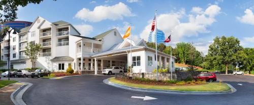 Фотографии гостиницы 
            Hotel Indigo Atlanta Vinings, an IHG Hotel