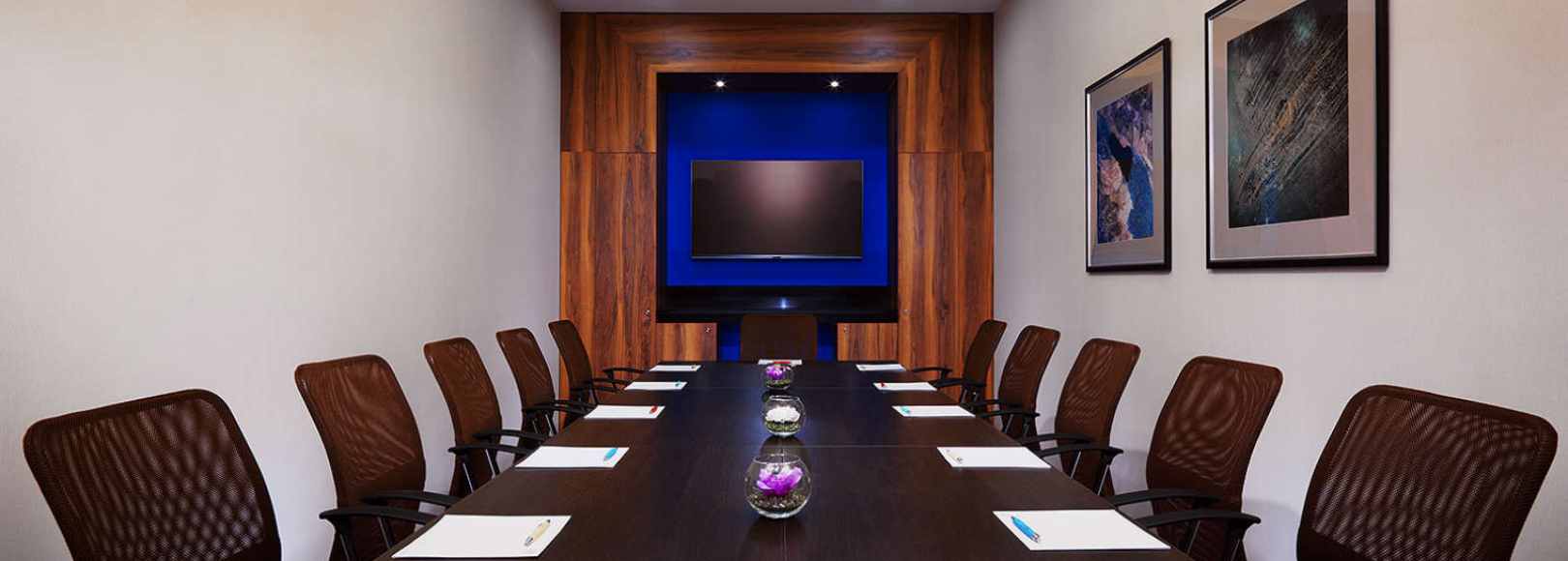 Фотография конференц-зала Стратегия