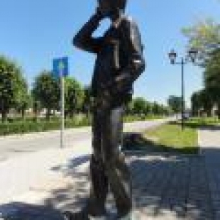 Фотография памятника Скульптура лицеиста