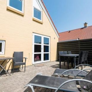 Фотография гостевого дома Holiday home Blåvand CCXXXII