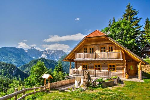 Фотография гостевого дома Holiday chalet "Alpine dreams"