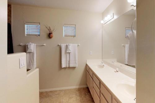 Фотография гостевого дома Vistoso Resort Casita #127