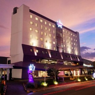 Фотография гостиницы Fame Hotel Gading Serpong