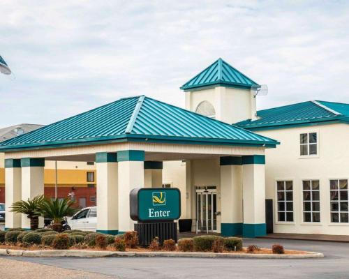 Фотографии гостиницы 
            Quality Inn Chipley I-10 at Exit 120