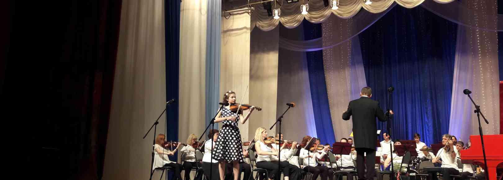 Фотография концертного зала ДК Октябрь Малый зал