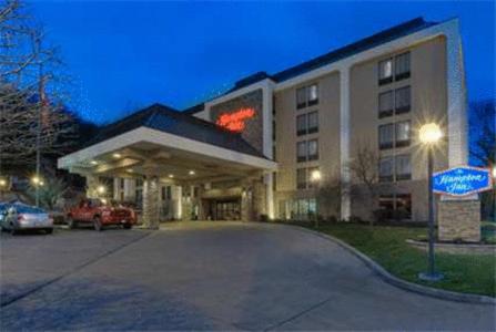 Фотография гостиницы Hampton Inn Wheeling