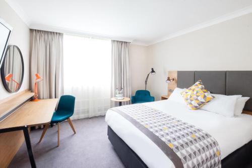 Фотография гостиницы Holiday Inn High Wycombe M40, Jct.4, an IHG Hotel