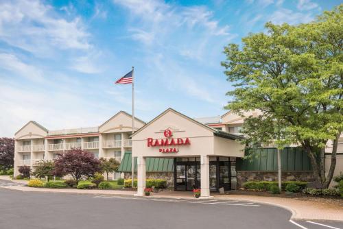 Фотография гостиницы Ramada Plaza by Wyndham Portland