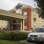 Фотография гостиницы Holiday Inn Express Hotel & Suites Vineland Millville, an IHG Hotel