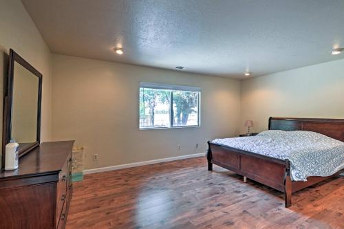 Фотография гостевого дома Remodeled and Cozy Gilroy Guest House Near Downtown!