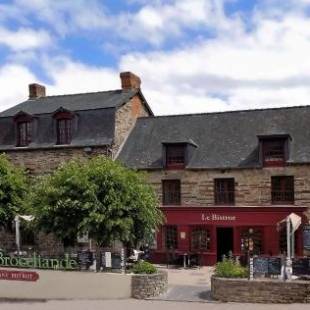 Фотографии гостиницы 
            Logis Hotel, restaurant et spa Le Relais De Broceliande