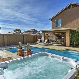 Фотография гостевого дома Coolidge Getaway with Pool, Hot Tub and Fire Pit!