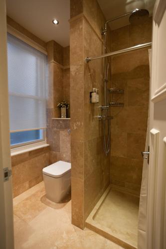 Фотография мини отеля Gilbey's Bar, Restaurant & Townhouse