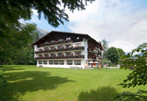 Фотография апарт отеля Apartmenthaus - Café - Zugspitze