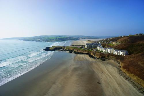 Фотографии гостиницы 
            Inchydoney Island Lodge & Spa