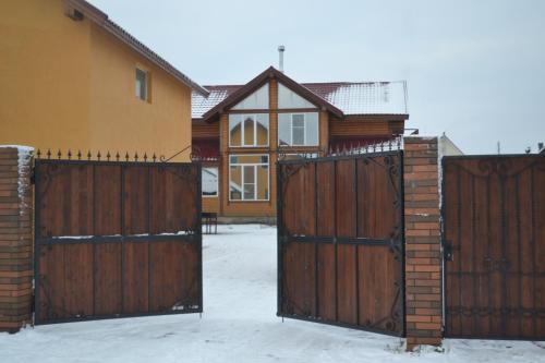 Фотография гостевого дома В Гатчине, 31а