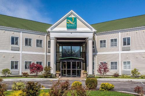 Фотография гостиницы Quality Inn and Suites Newport - Middletown