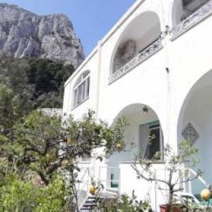 Фотографии гостевого дома 
            Villa Striano Capri - Guest House - Rooms Garden & Art