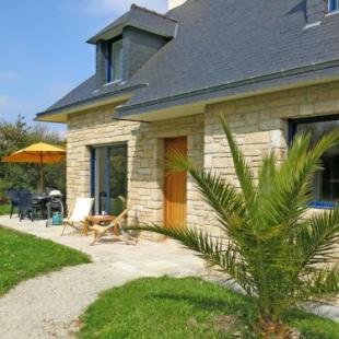 Фотография гостевого дома Holiday Home Golf de Bretagne - RHU354