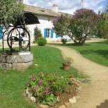 Фотография гостевого дома Maison de 4 chambres avec piscine partagee jardin amenage et wifi a Saint Vincent la Chatre