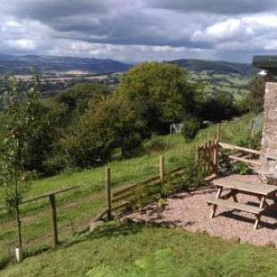 Фотографии гостевого дома 
            Top Barn WALES