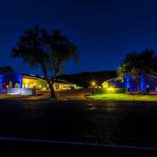 Фотографии гостиницы 
            Fort Davis Inn & RV Park