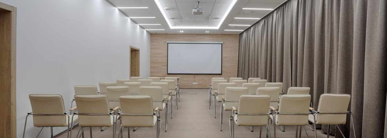 Фотография конференц-зала Комната переговоров Отель Европа