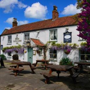 Фотографии мини отеля 
            The Castle Arms Inn