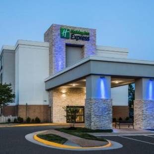 Фотографии гостиницы 
            Holiday Inn Express - Lorton, an IHG Hotel