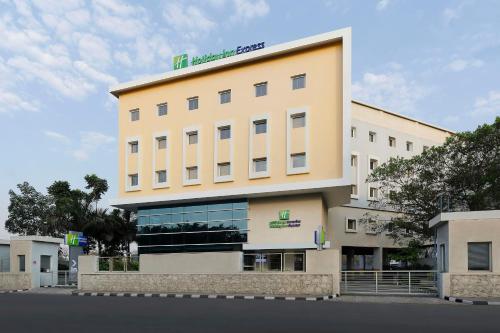 Фотографии гостиницы 
            Holiday Inn Express Pune Pimpri, an IHG Hotel