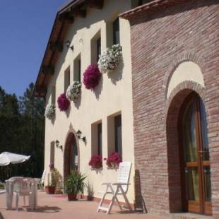 Фотографии базы отдыха 
            AGRITURISMO SANTA BARBARA COUNTRY HOUSE