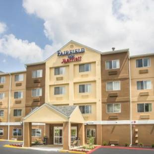 Фотографии гостиницы 
            Fairfield Inn & Suites by Marriott Branson