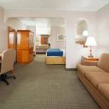 Фотография гостиницы SureStay Plus Hotel by Best Western Albuquerque I-40 Eubank