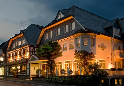 Фотография гостиницы Hotel Sauerländer Hof