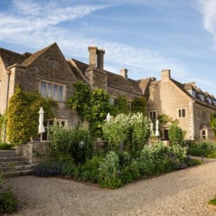 Фотография гостиницы Whatley Manor