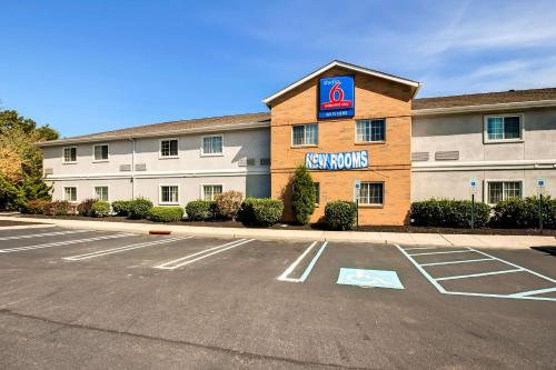 Фотография гостиницы Studio 6-East Brunswick, NJ - NYC Area