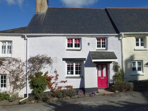 Фотография гостевого дома The Nook - Charming cottage, modern living with original features, perfect private garden