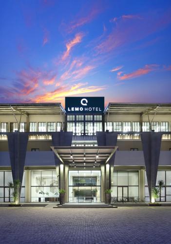 Фотография гостиницы Lemo Hotel Serpong