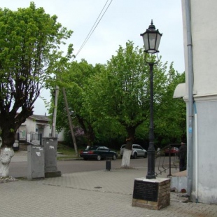 Фотография памятника Памятник первому электрическому фонарю