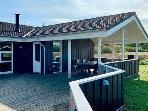 Фотография гостевого дома Holiday home Løkken CIV