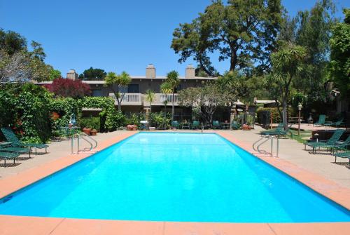 Фотография гостиницы Carmel Valley Lodge